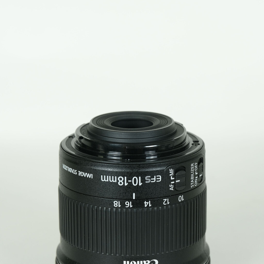 Canon EF-S10-18mm F4.5-5.6 IS STM
