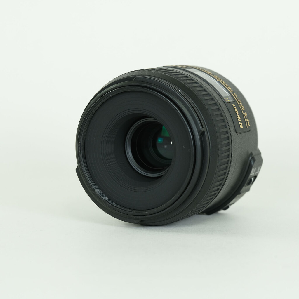 Nikon AF-S DX Micro NIKKOR 40mm f/2.8G