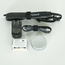 FUJIFILM X30 シルバー