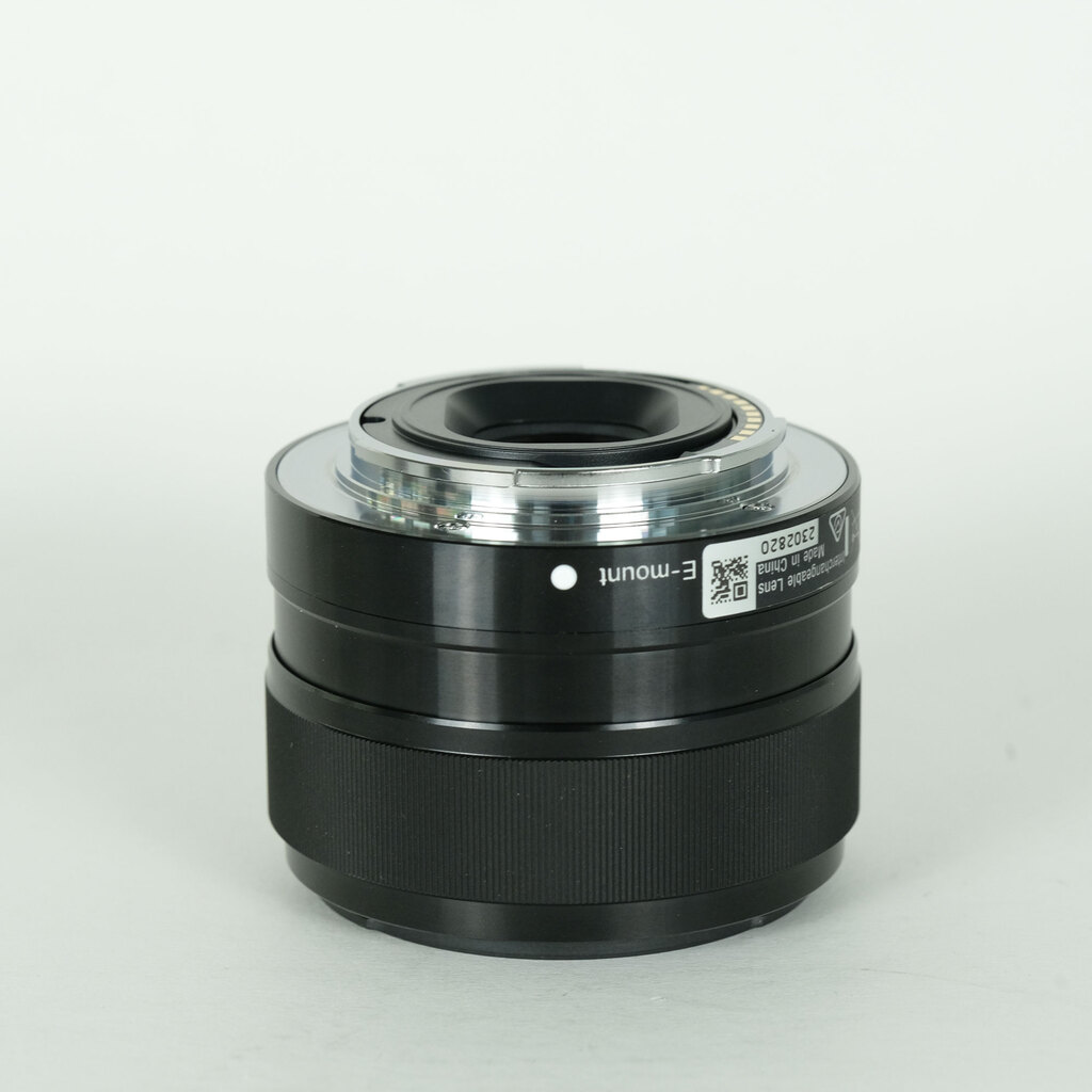 SONY E 35mm F1.8 OSS SEL35F18 SONY E 35mm F1.8 OSS SEL35F18