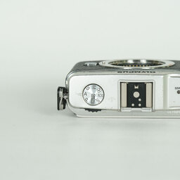 OLYMPUS PEN E-P1 ボディ シルバー