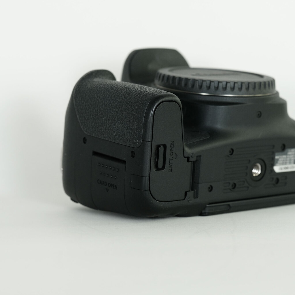 Canon EOS 9000D