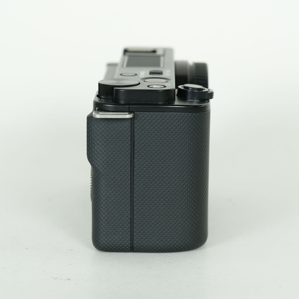 SONY VLOGCAM ZV-E10