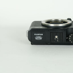 FUJIFILM X-M1 ボディ ブラック