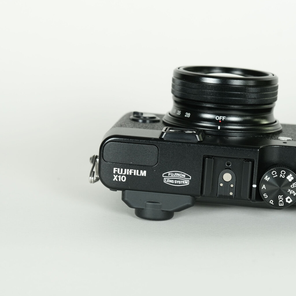 FUJIFILM X10 ブラック