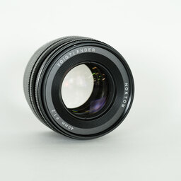 Voigtlander NOKTON 40mm F1.2 Aspherical SE E-mount (ソニーE用) Voigtlander NOKTON 40mm F1.2 Aspherical SE E-mount (ソニーE用)