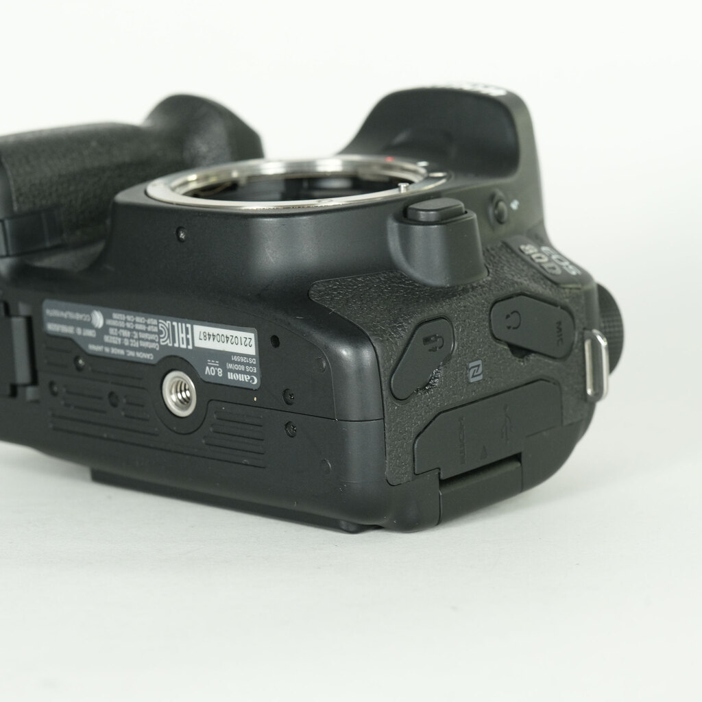 Canon EOS 80D Canon EOS 80D