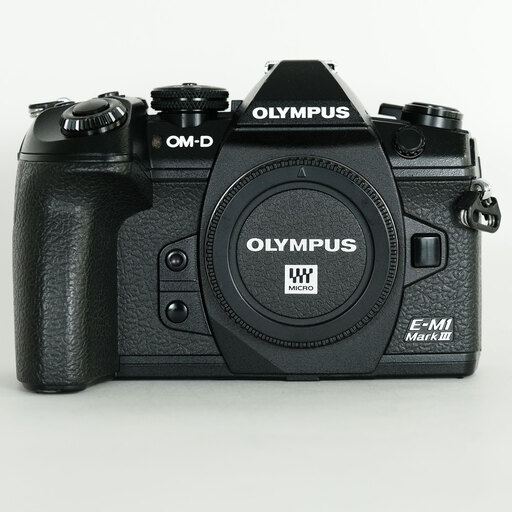 OLYMPUS OM-D E-M1 Mark III