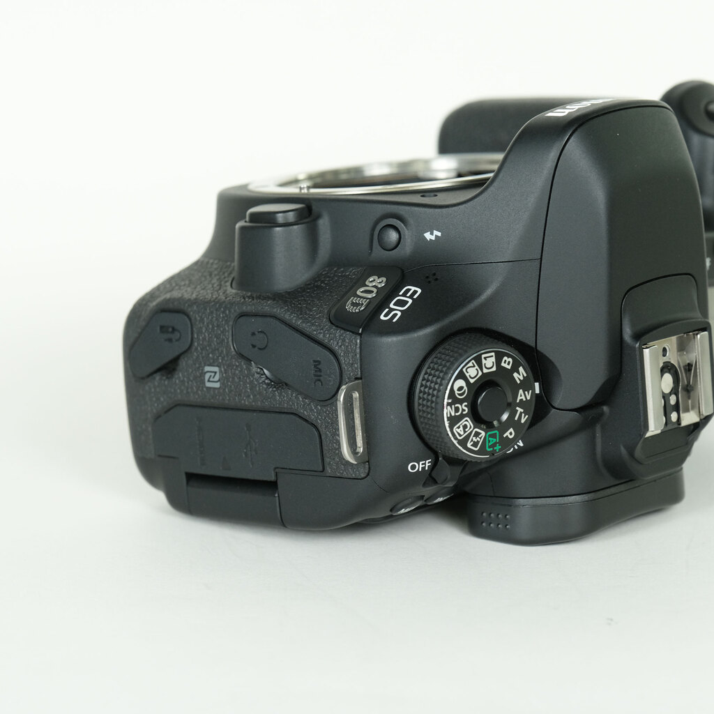 Canon EOS 80D