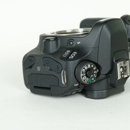 Canon EOS 80D