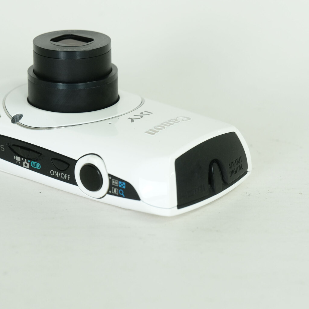 Canon IXY 30S ホワイト
