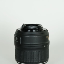 Nikon AF-S DX NIKKOR 18-55mm F3.5-5.6 G VR
