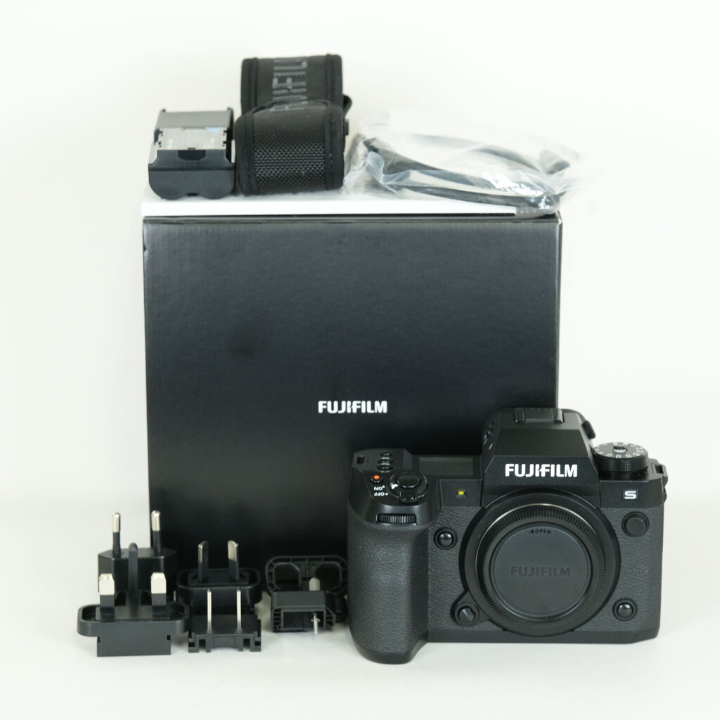 FUJIFILM X-H2S