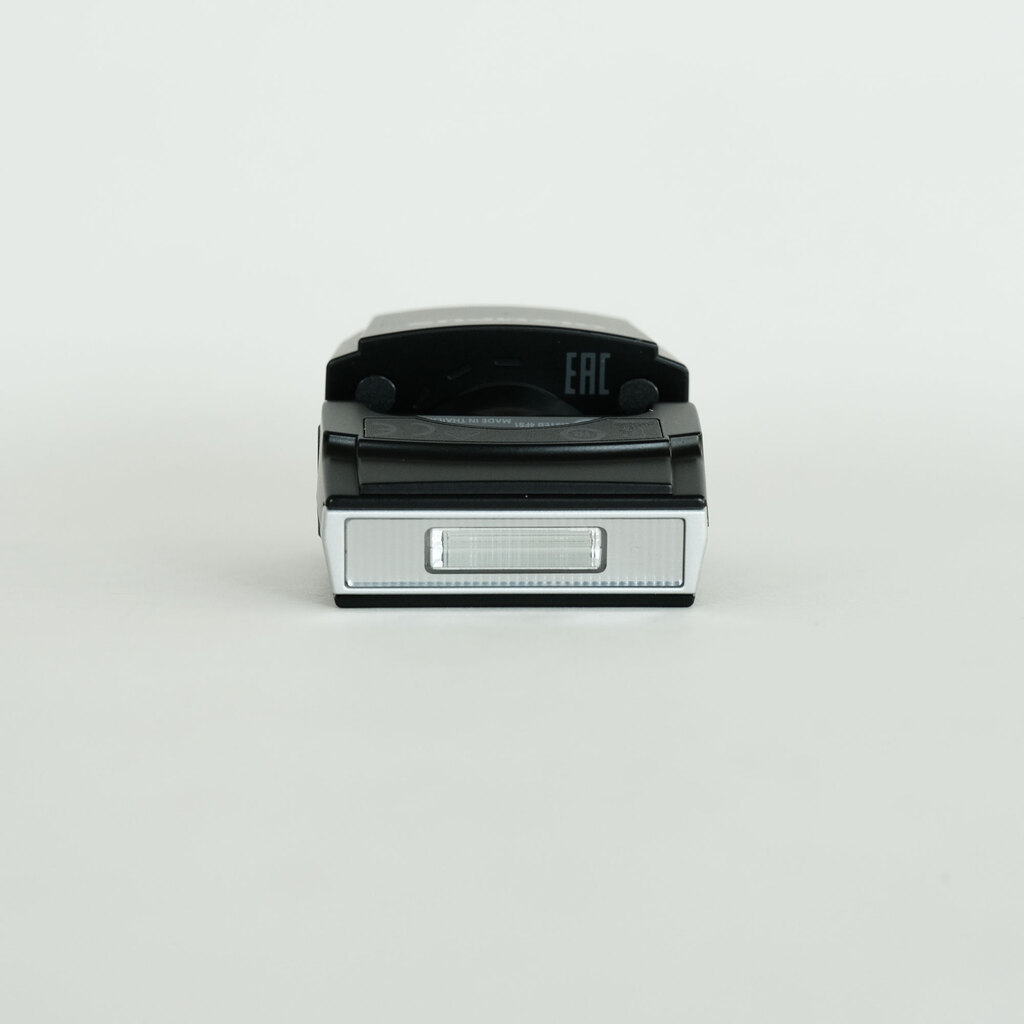 OLYMPUS OM-D E-M1 Mark II