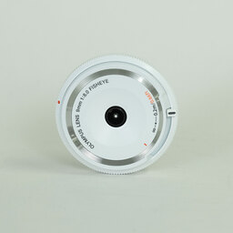 OLYMPUS フィッシュアイボディキャップレンズ(9mm F8.0 FISHEYE) BCL-0980 ホワイト OLYMPUS フィッシュアイボディキャップレンズ(9mm F8.0 FISHEYE) BCL-0980 ホワイト