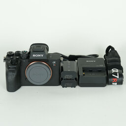 SONY α7R IV(ILCE-7RM4) SONY α7R IV(ILCE-7RM4)