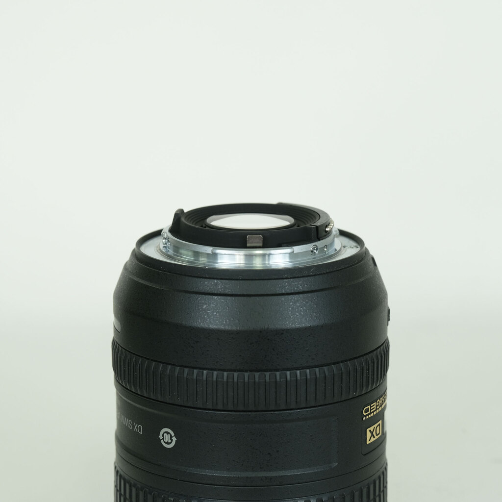 Nikon AF-S DX NIKKOR 16-85mm F3.5-5.6G ED VR Nikon AF-S DX NIKKOR 16-85mm F3.5-5.6G ED VR