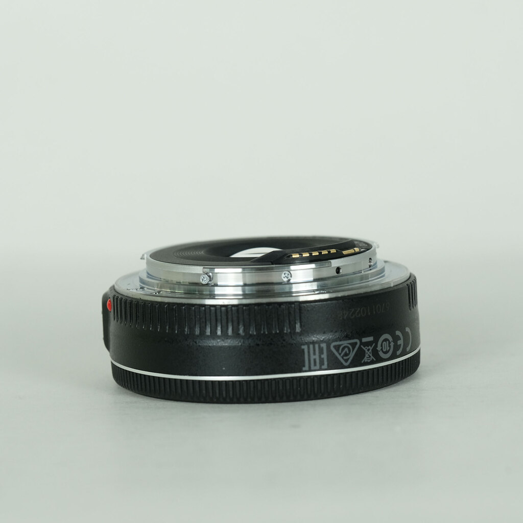 Canon EF40mm F2.8 STM Canon EF40mm F2.8 STM