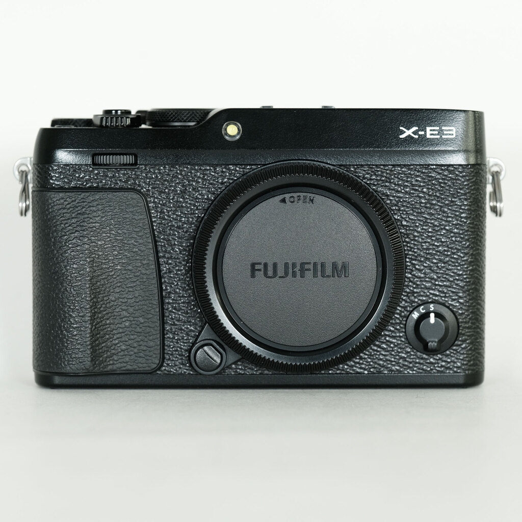 FUJIFILM X-E3