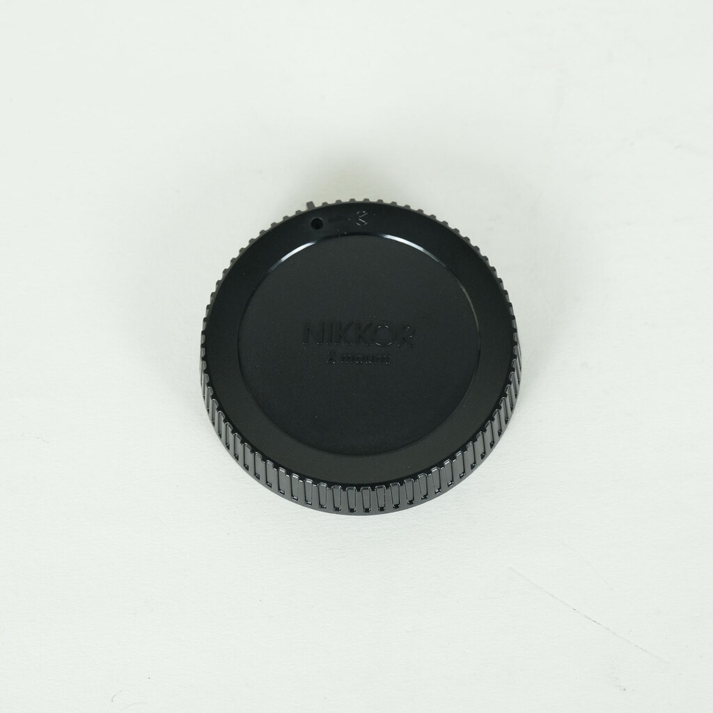 Nikon NIKKOR Z 40mm f/2 Nikon NIKKOR Z 40mm f/2
