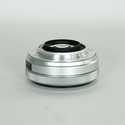 FUJIFILM XF27mm F2.8 シルバー