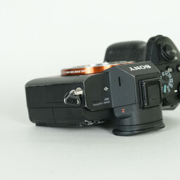 SONY α7 III(ILCE-7M3) SONY α7 III(ILCE-7M3)