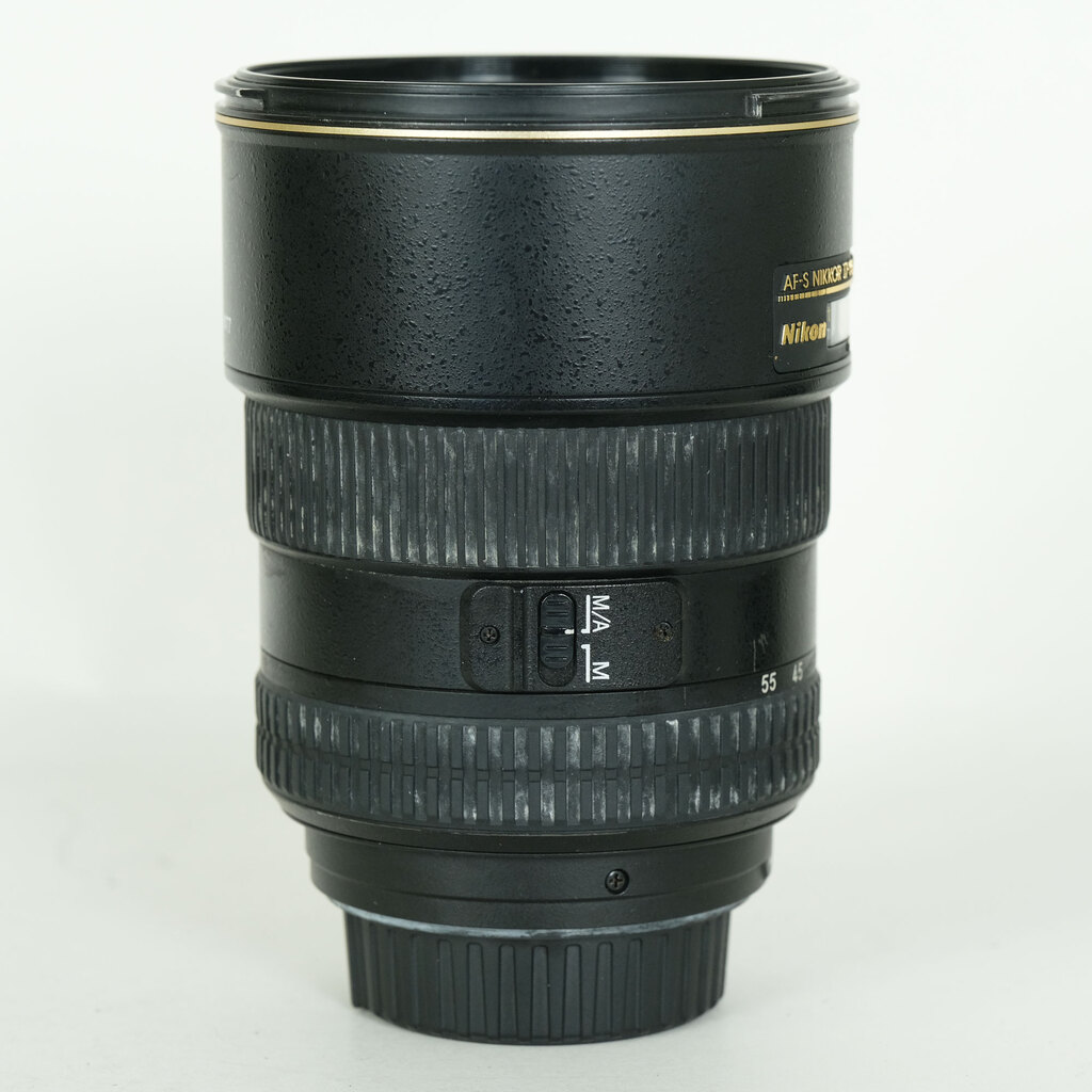 Nikon AF-S DX Zoom-Nikkor 17-55mm f/2.8G IF-ED