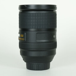 Nikon AF-S DX NIKKOR 18-300mm F3.5-5.6G ED VR Nikon AF-S DX NIKKOR 18-300mm F3.5-5.6G ED VR