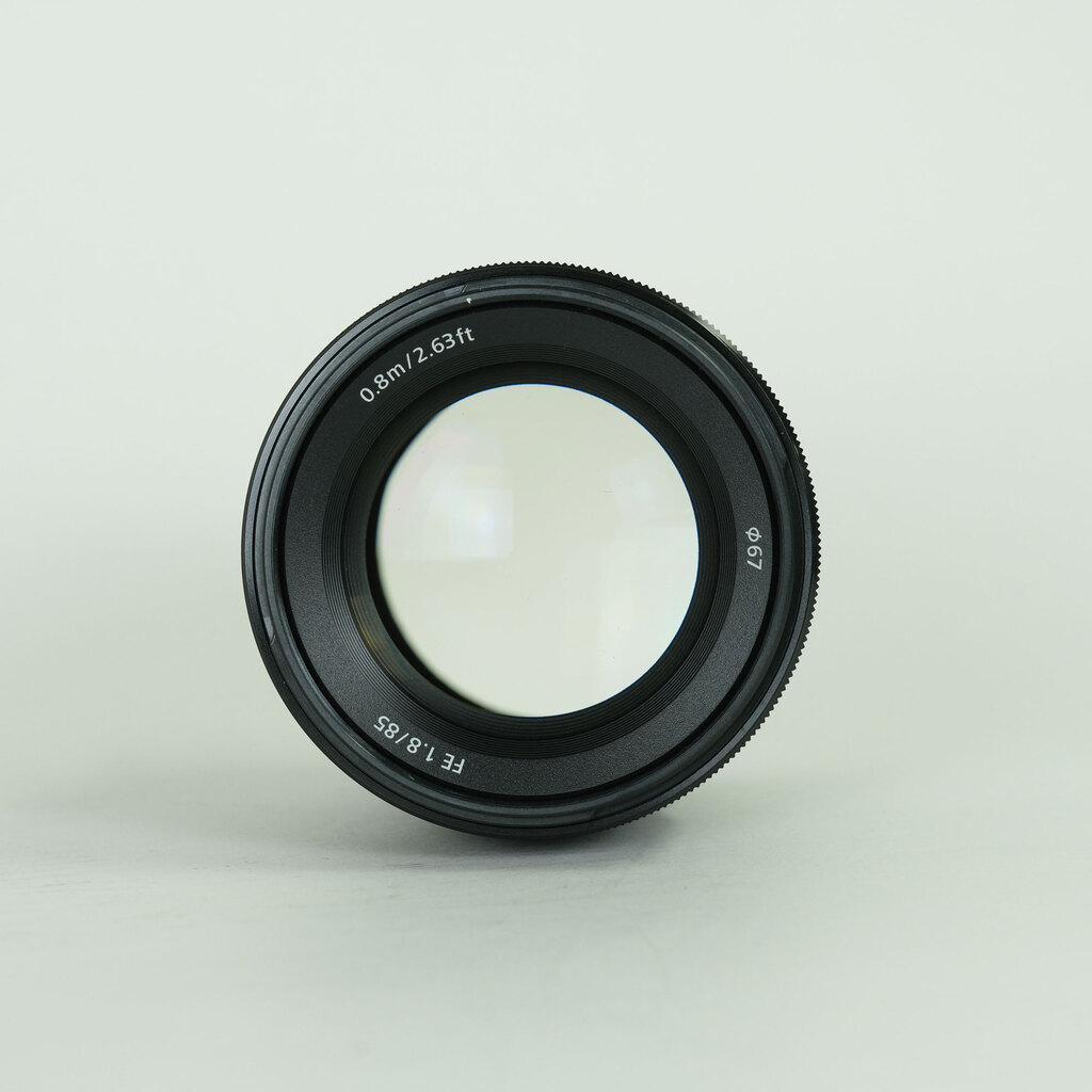 SONY FE 85mm F1.8 SEL85F18 SONY FE 85mm F1.8 SEL85F18