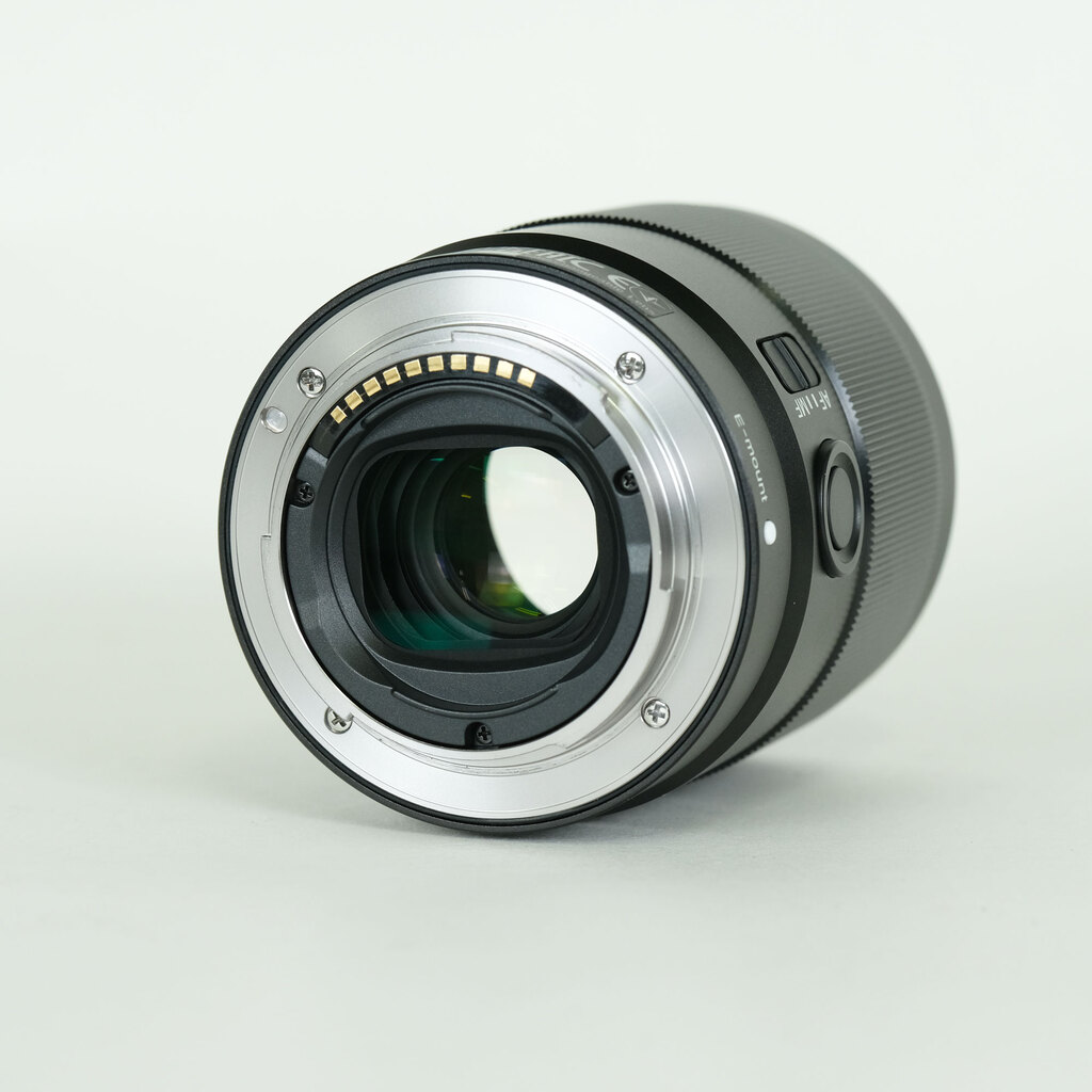 SONY FE 35mm F1.8 SEL35F18F