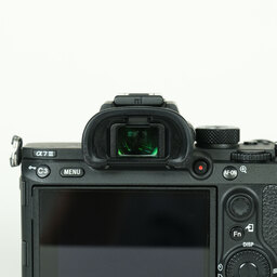 SONY α7 III(ILCE-7M3) SONY α7 III(ILCE-7M3)