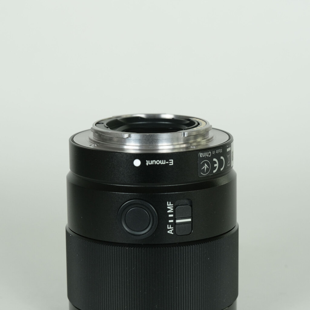 SONY FE 35mm F1.8 SEL35F18F