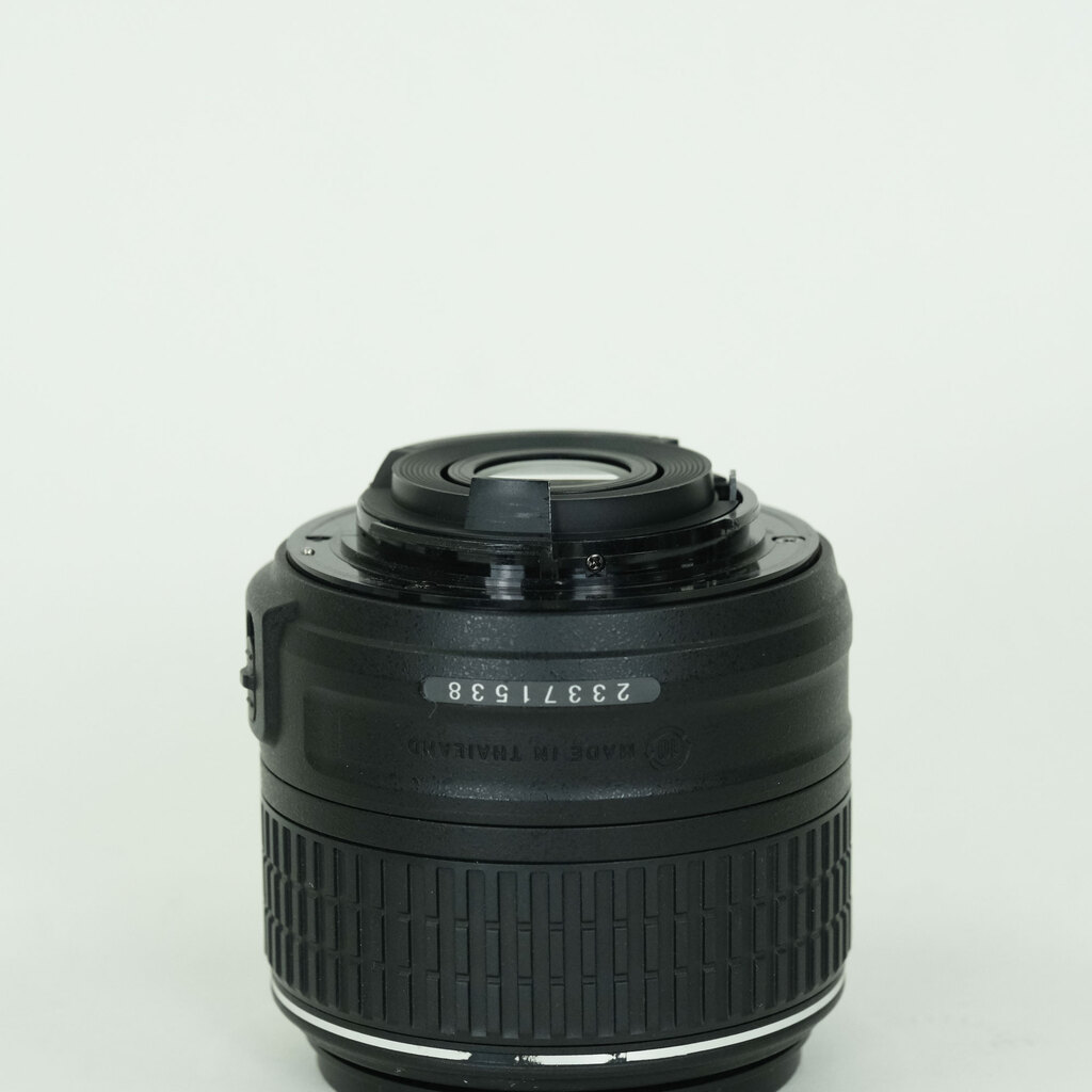 Nikon AF-S DX NIKKOR 18-55mm f3.5-5.6G VR II