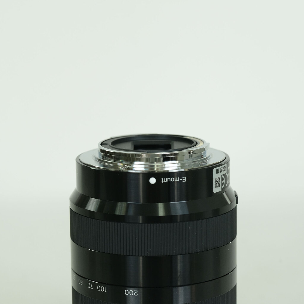 SONY E18-200mm F3.5-6.3 OSS LE SEL18200LE