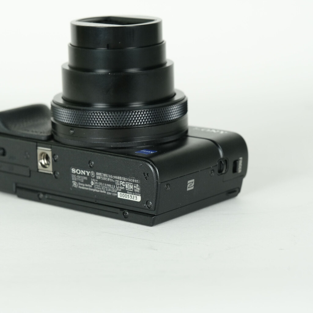 SONY Cyber-shot DSC-RX100M6 SONY Cyber-shot DSC-RX100M6