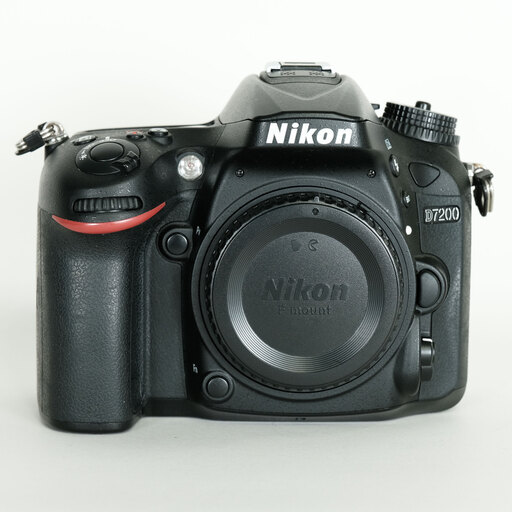 Nikon D7200