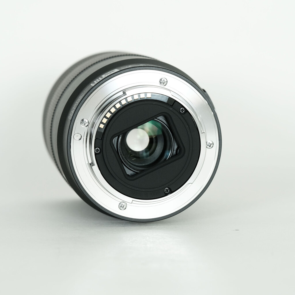 SONY E 18-135mm F3.5-5.6 OSS SEL18135