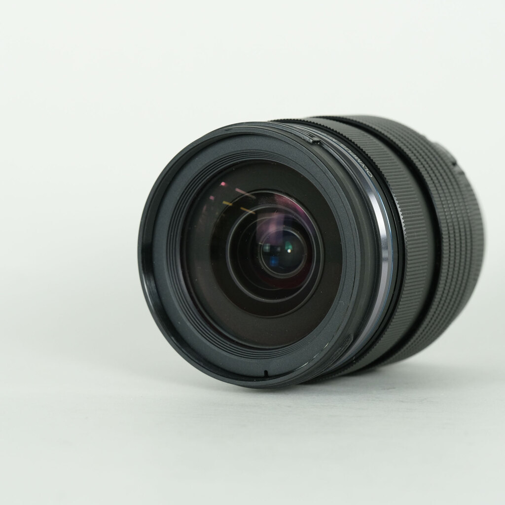 OLYMPUS M.ZUIKO DIGITAL ED 12-40mm F2.8 PROの出品 | ONE SCENE