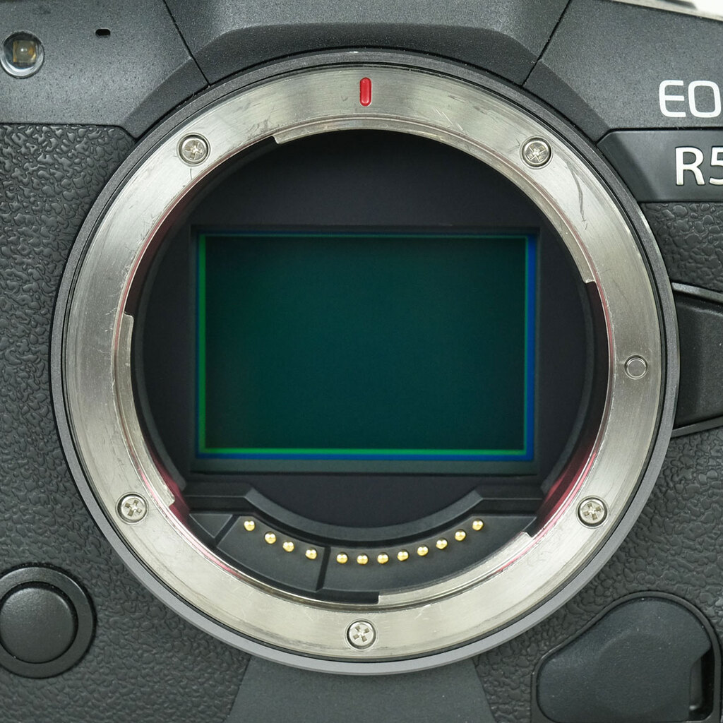 Canon EOS R5 Canon EOS R5