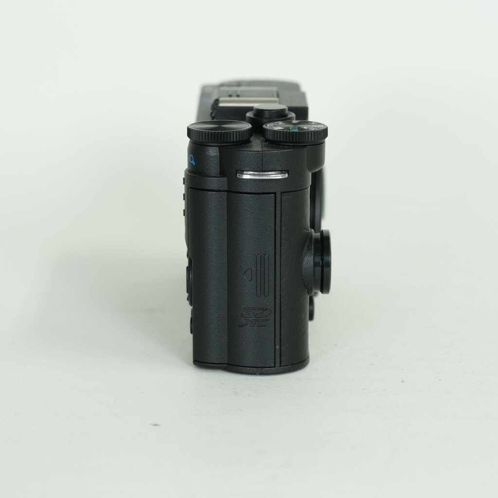 PENTAX Q-S1 ボディ ブラック×チャコールブラック