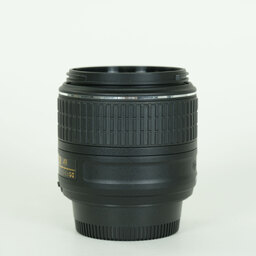 Nikon AF-S DX NIKKOR 18-55mm f3.5-5.6G VR II Nikon AF-S DX NIKKOR 18-55mm f3.5-5.6G VR II