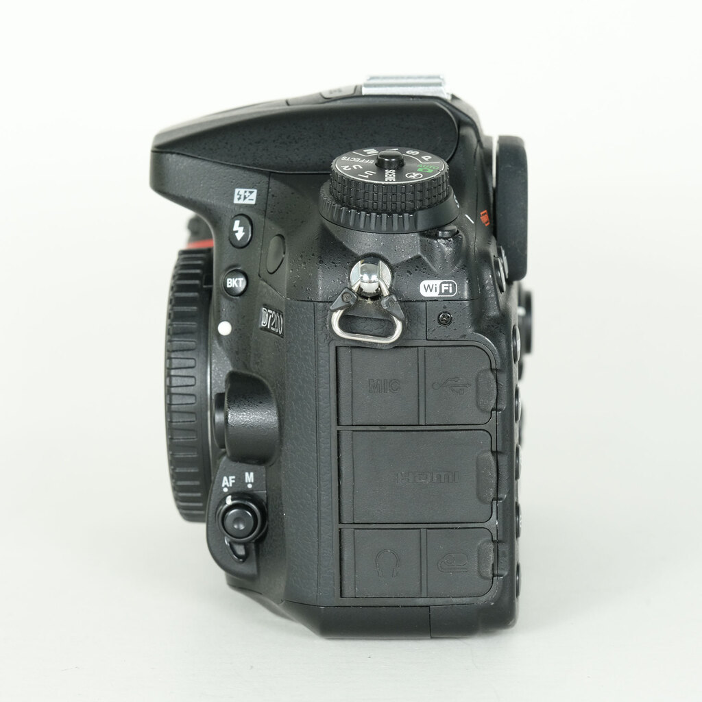 Nikon D7200