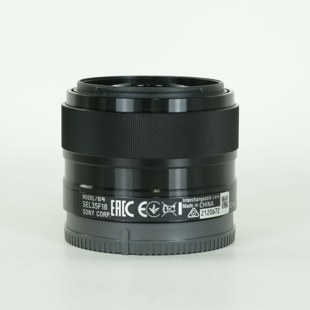 SONY E 35mm F1.8 OSS SEL35F18