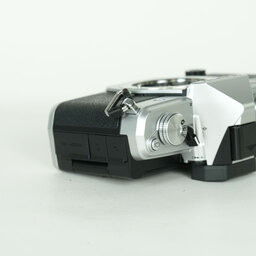 OM SYSTEM OM-3
