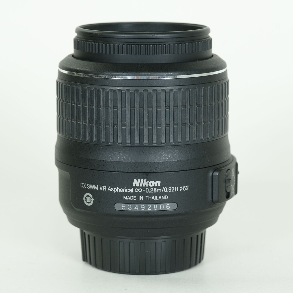 Nikon AF-S DX NIKKOR 18-55mm F3.5-5.6 G VR