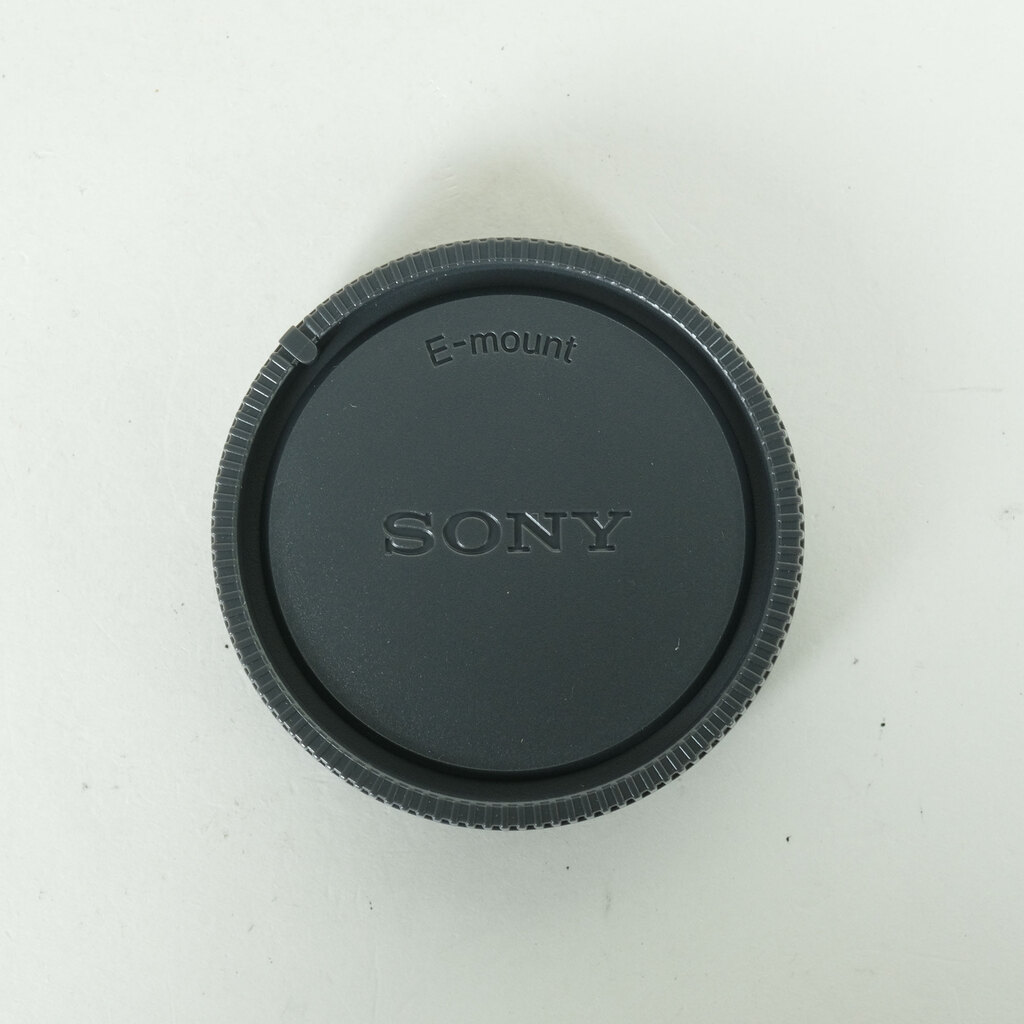 SONY E 20mm F2.8 SEL20F28