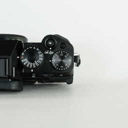 FUJIFILM X-T5 FUJIFILM X-T5