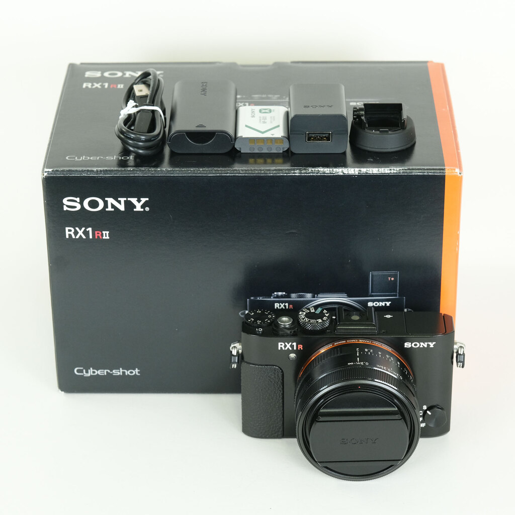 SONY Cyber-shot DSC-RX1RM2