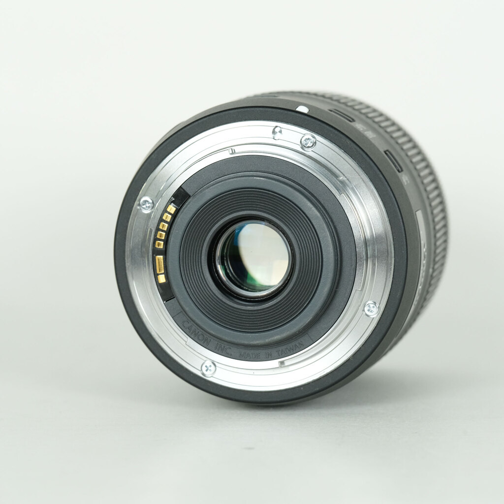 Canon EF-S18-135mm F3.5-5.6 IS USMの出品 | ONE SCENE（ワンシーン）