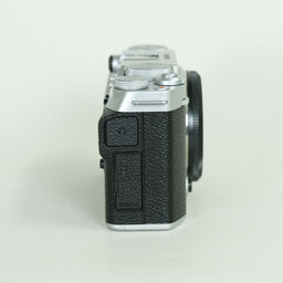 FUJIFILM X-M5
